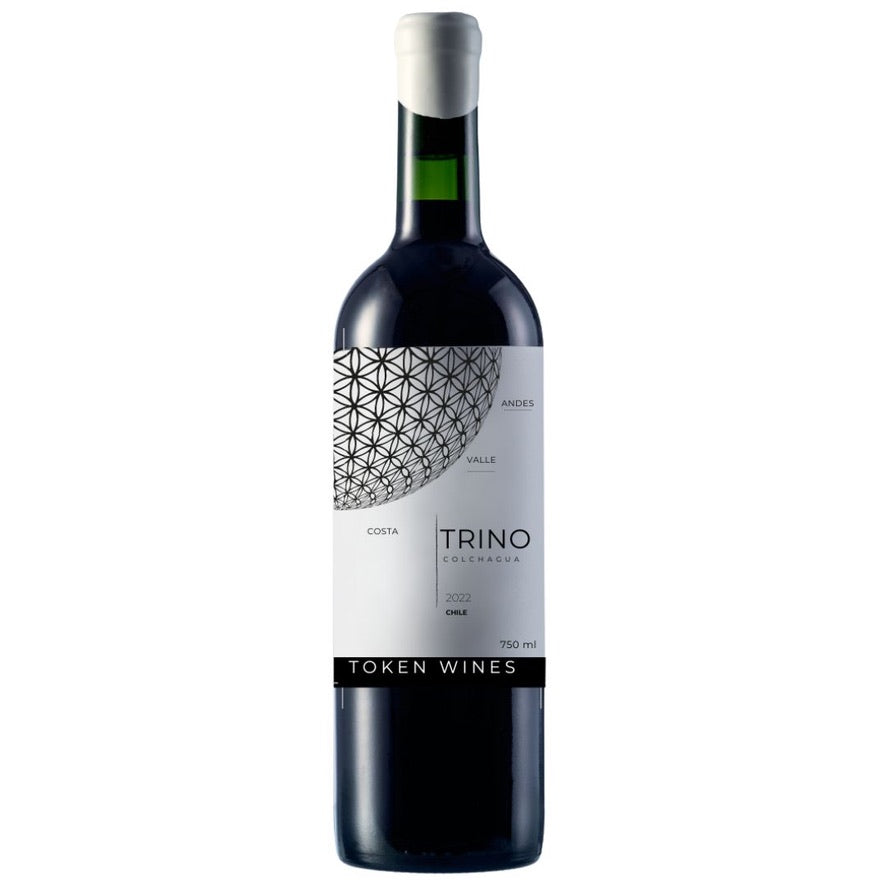 Botella de Token Wines Trino Blend 2022 – Vino tinto, Ensamblaje de Token Wines by El Portazo SpA
